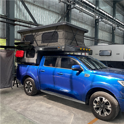 4*4 टूरिस्ट पिकअप